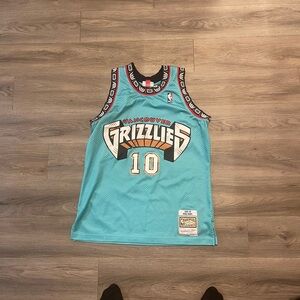 Mitchell & Ness Mike Bibby Vancouver grizzlies jersey